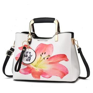 Chic Purses And Fashion Handbags For Top Handle Satchel Strap Bags Textured To